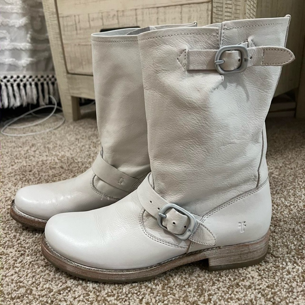 Frye Women's Light Gray Leather Moto Boots